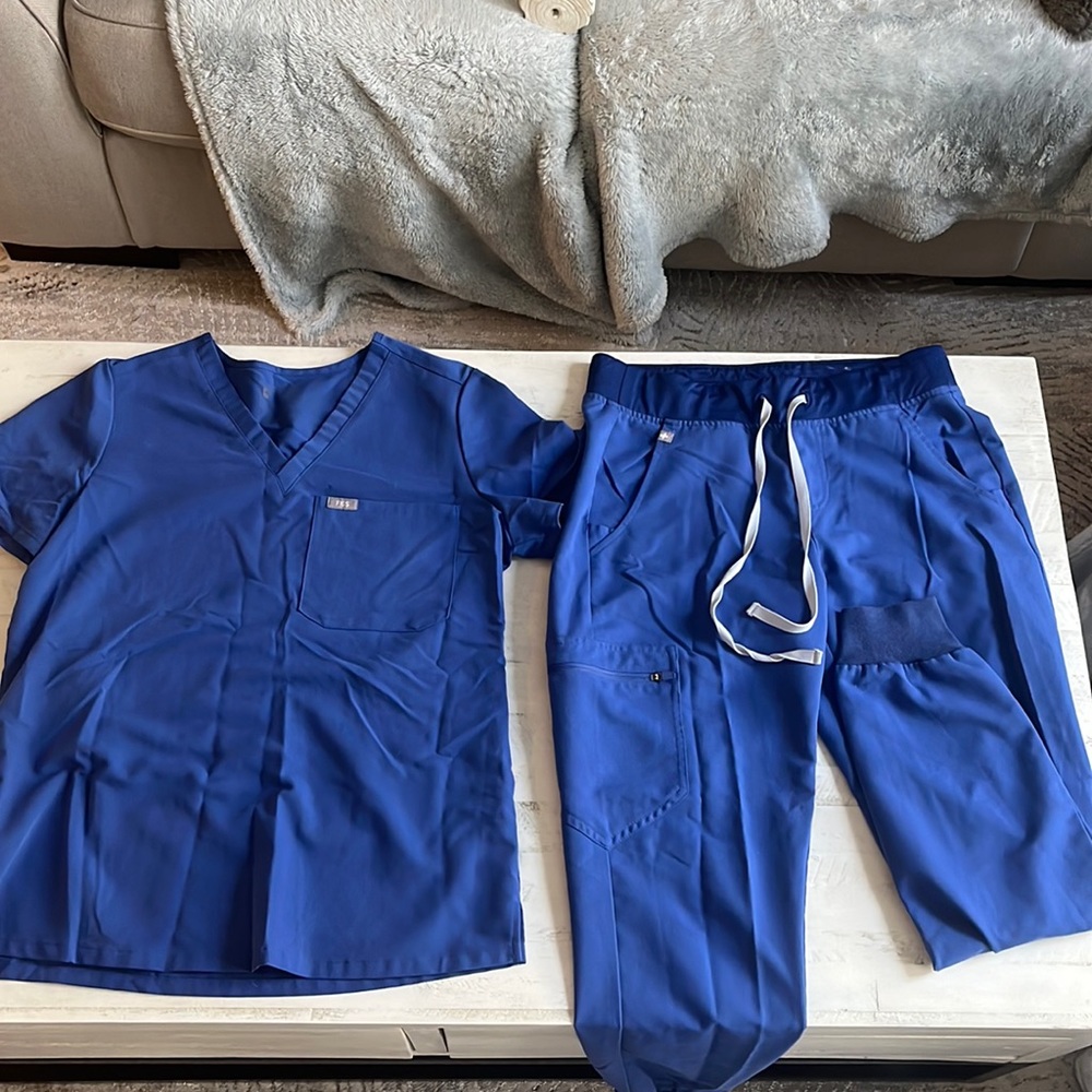 FIGS Scrubs